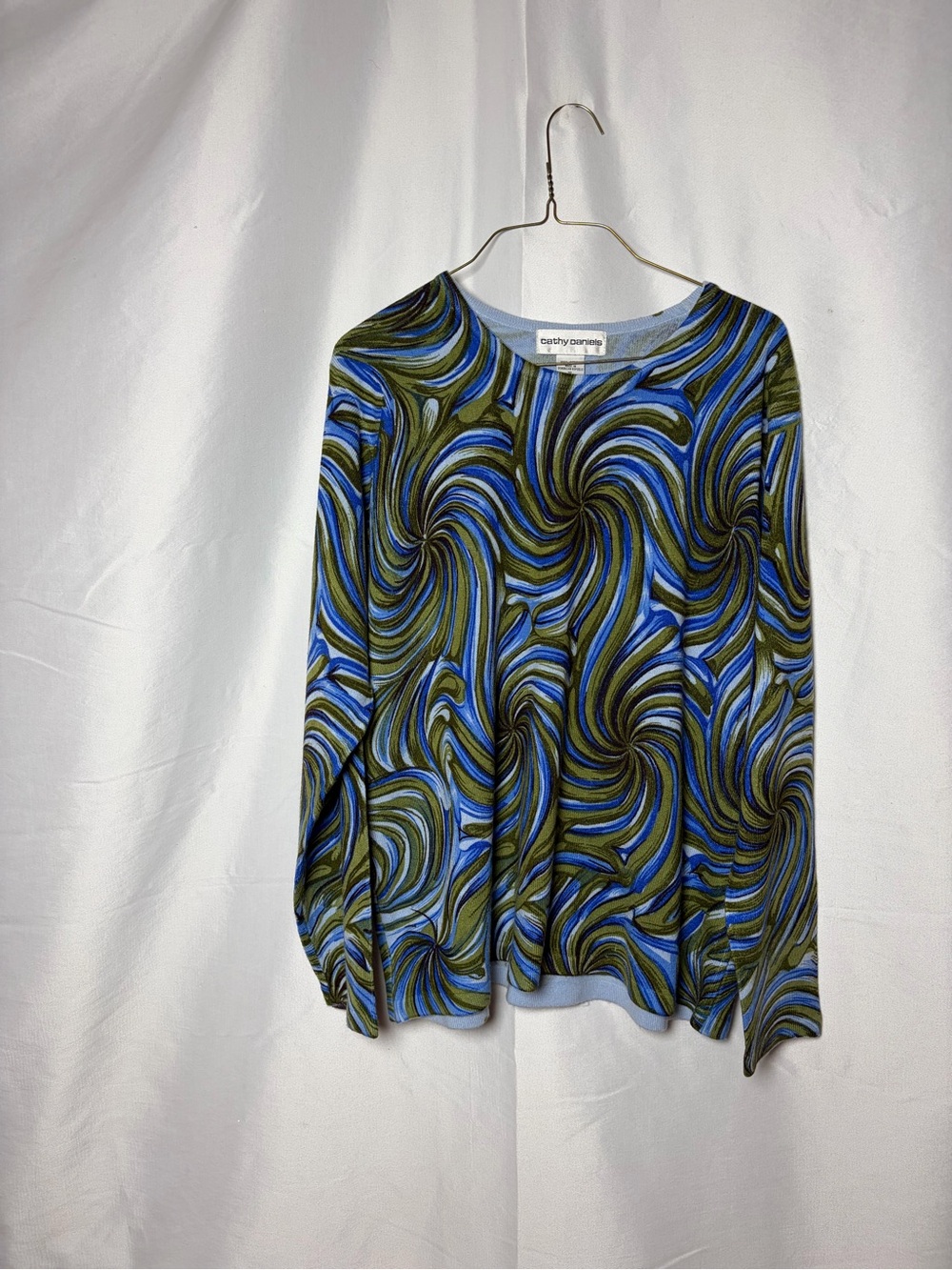 Cathy Daniels Swirl-Print Long Sleeve Top in Blue & Olive